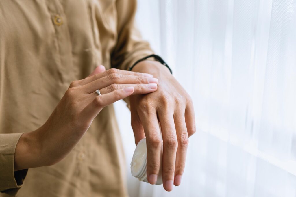 目元ケアの効果を徹底比較した最適な方法は？